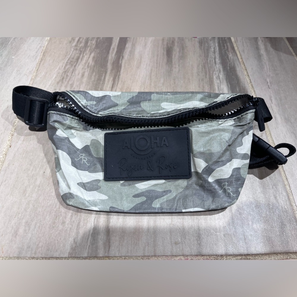 Aloha Collection Hip Pack